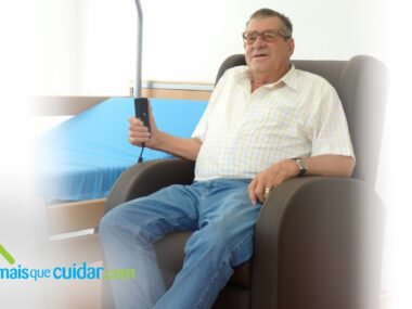 Poltrona elétrica idoso