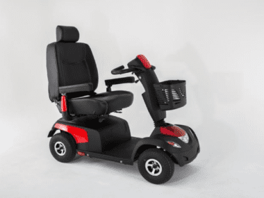 Scooter Invacare Comet Ultra vermelha