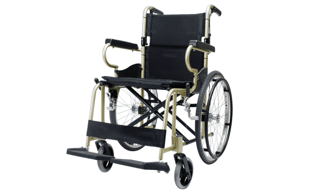 Cadeira de rodas Karma Standard versão autopropulsão