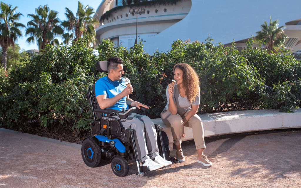 Cadeira de rodas elétrica Aviva RX40 Modulite Invacare